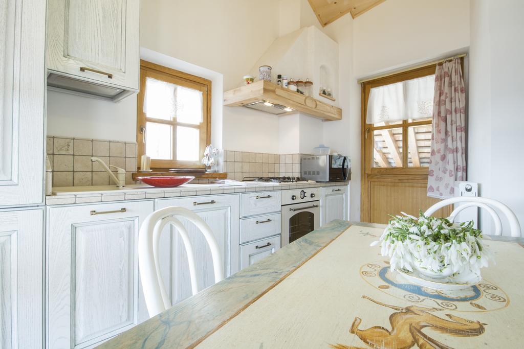 Casa Ursic Scrittore Grimacco Rom bilde
