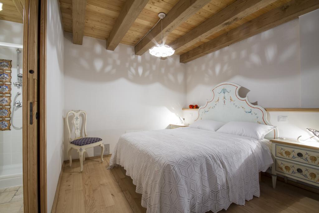 Casa Ursic Scrittore Grimacco Rom bilde